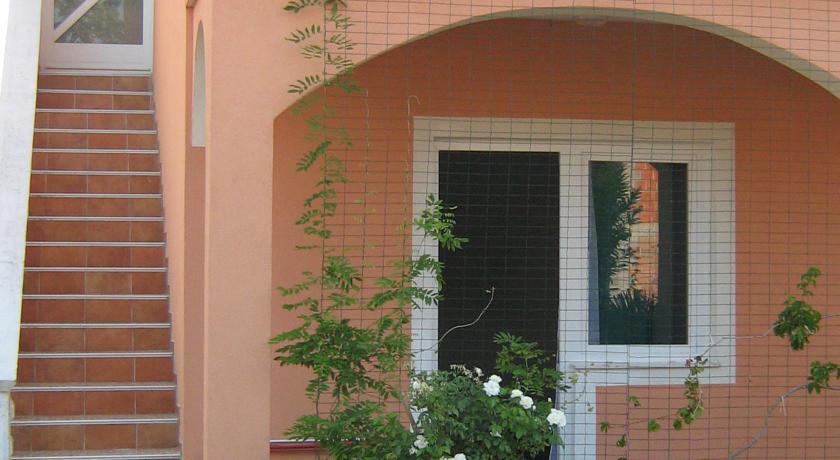 Apartments Matic Omisalj Ruang foto